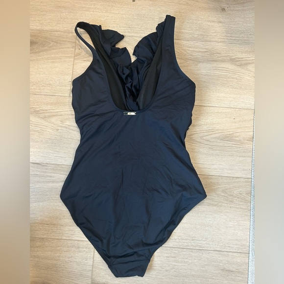 Lauren Ralph Lauren Women’s Underwire Ruffled One Piece Swimsuit Size 10 Black - Picture 6 of 10